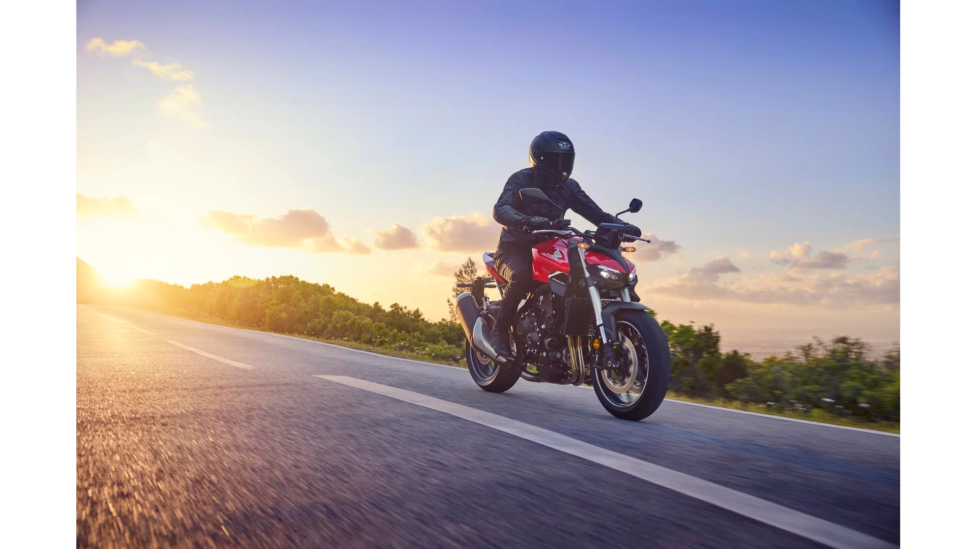 25YM CB1000 Hornet STD Location Action 0197