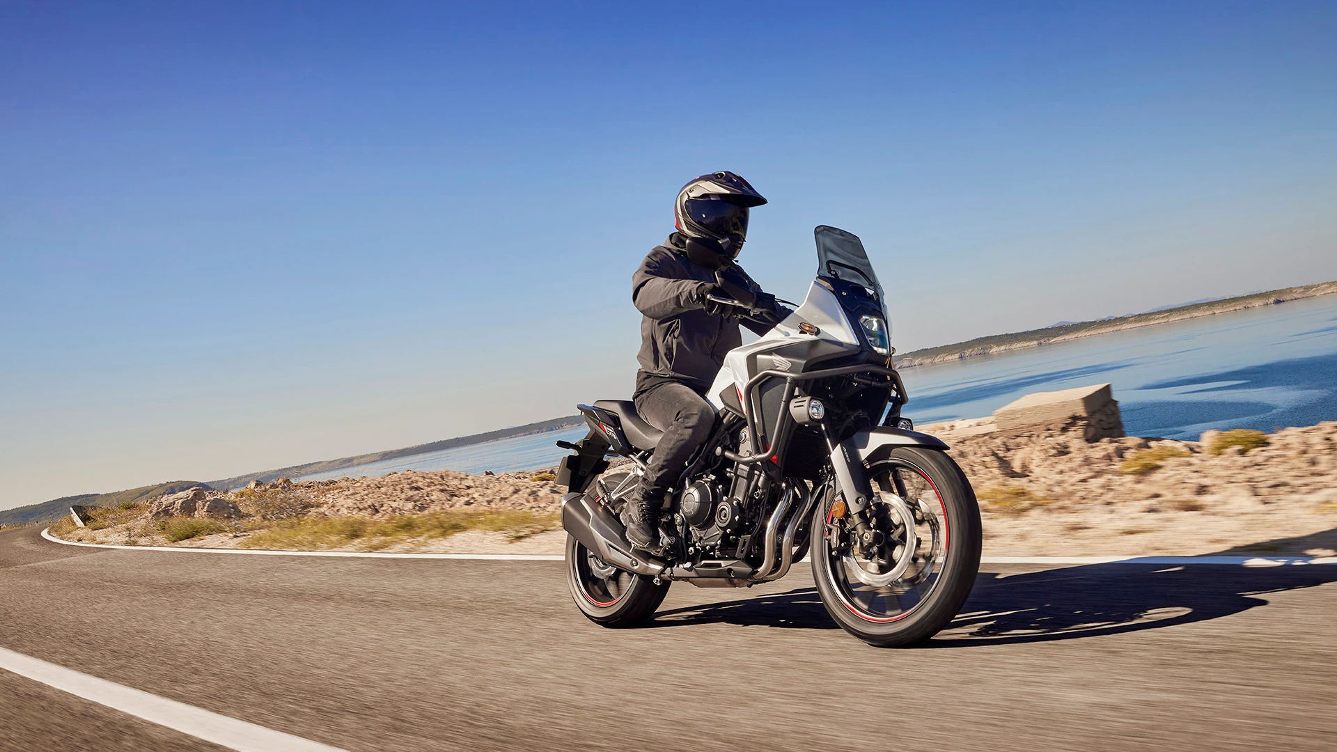 24YM NX500 LOCATION Dynamics 02 0970