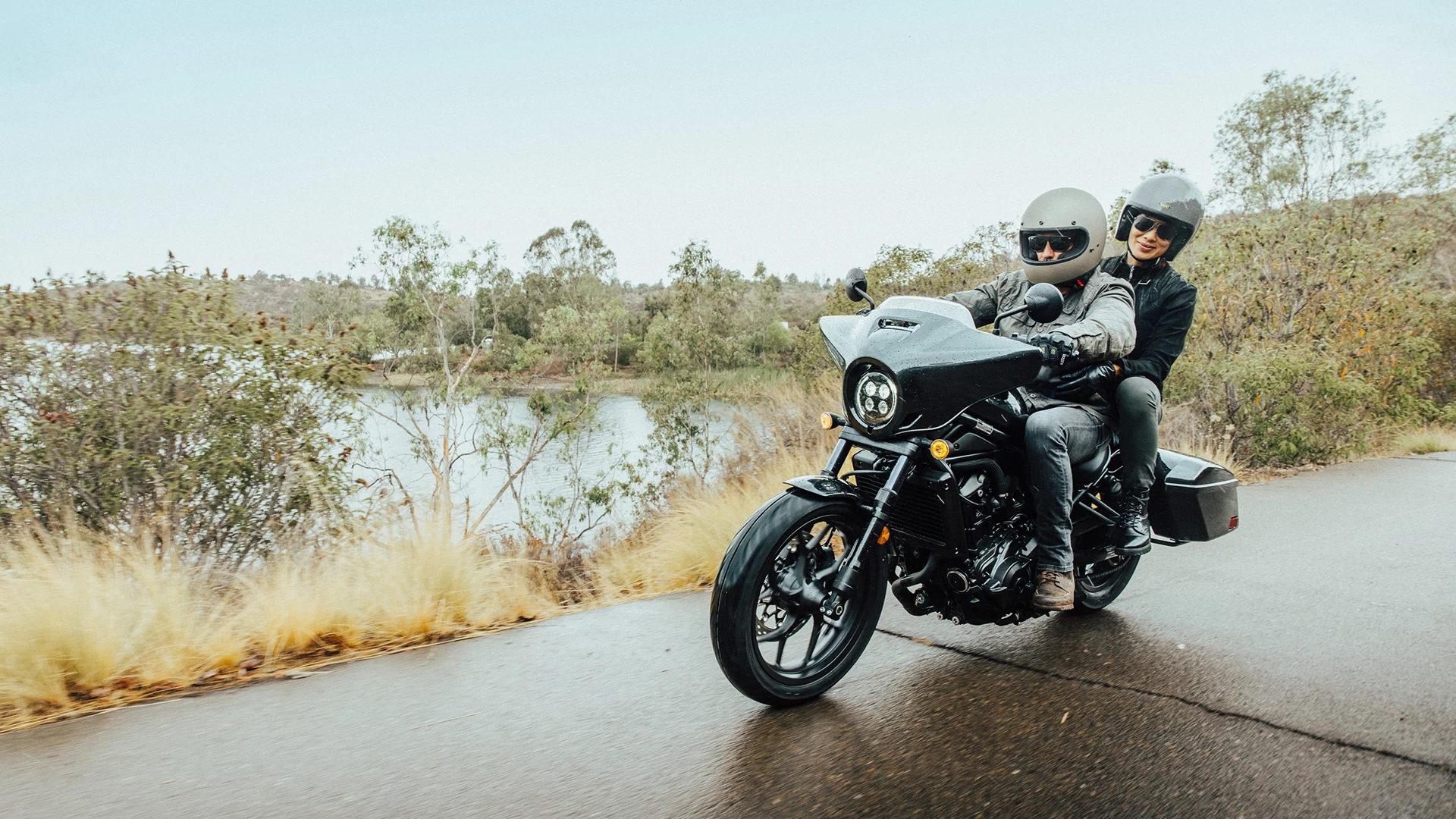 23Ym Cmx Rebel1100 Tour Us Action 0139