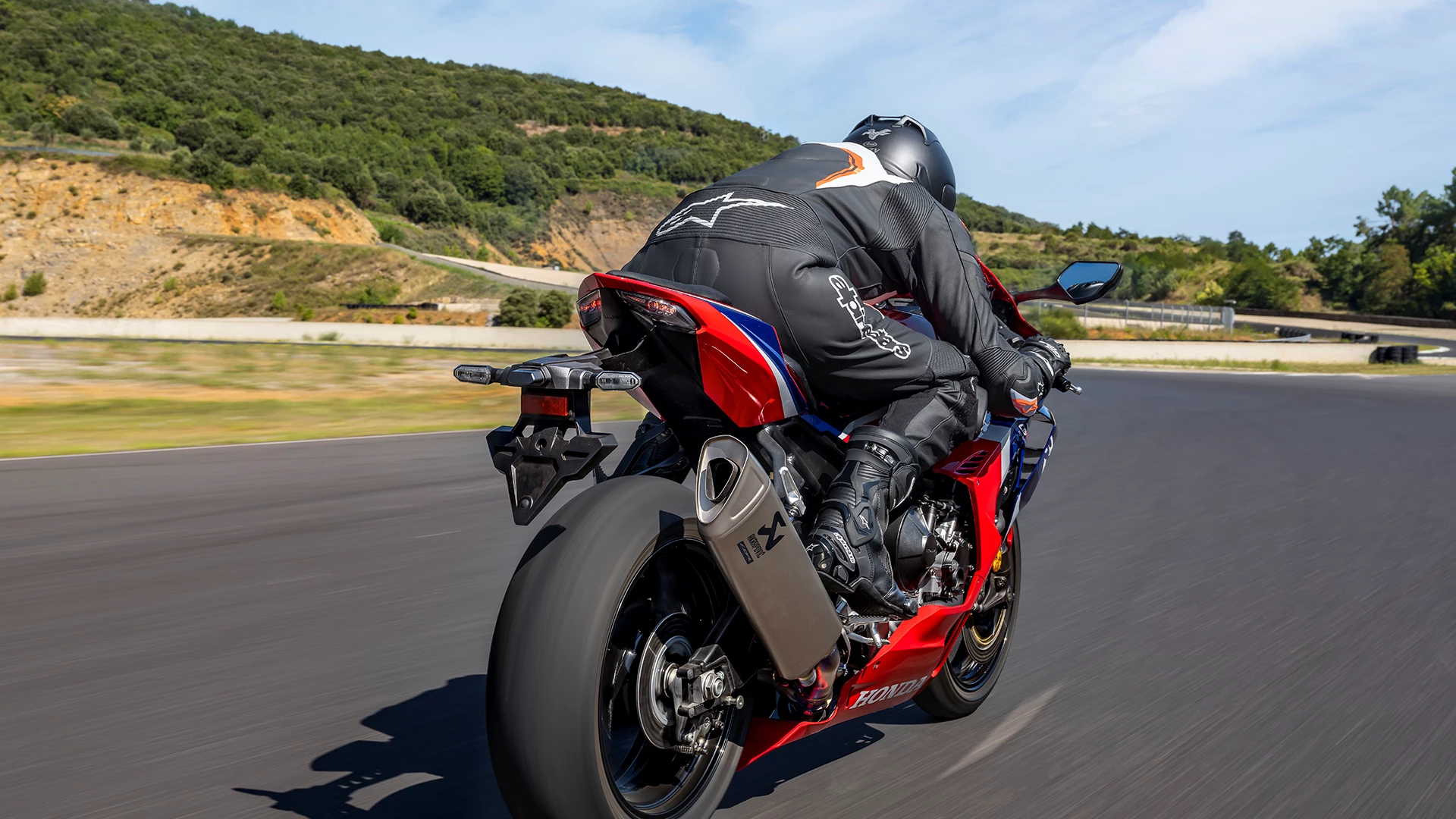 22Ym Cbr1000rr R Grandprixred R380 Location 5268