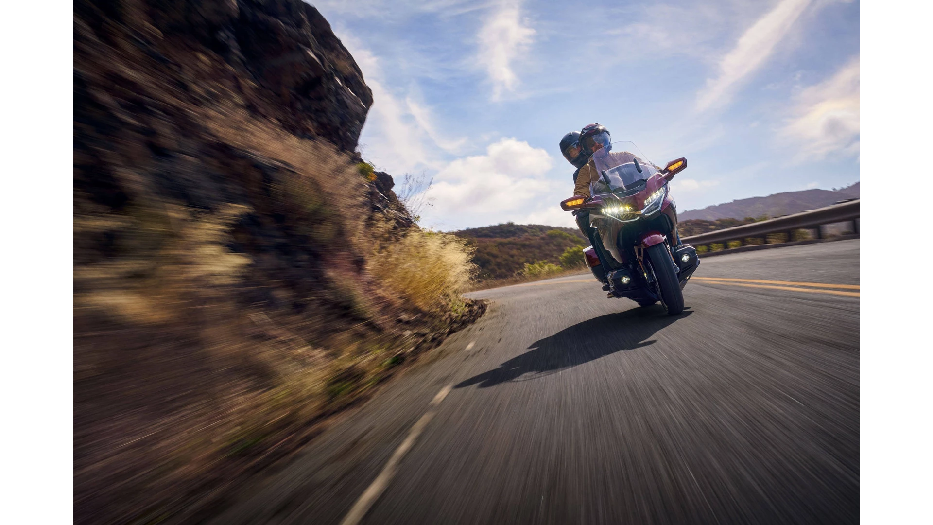 527211 25YM HONDA GL1800 GOLD WING TOUR