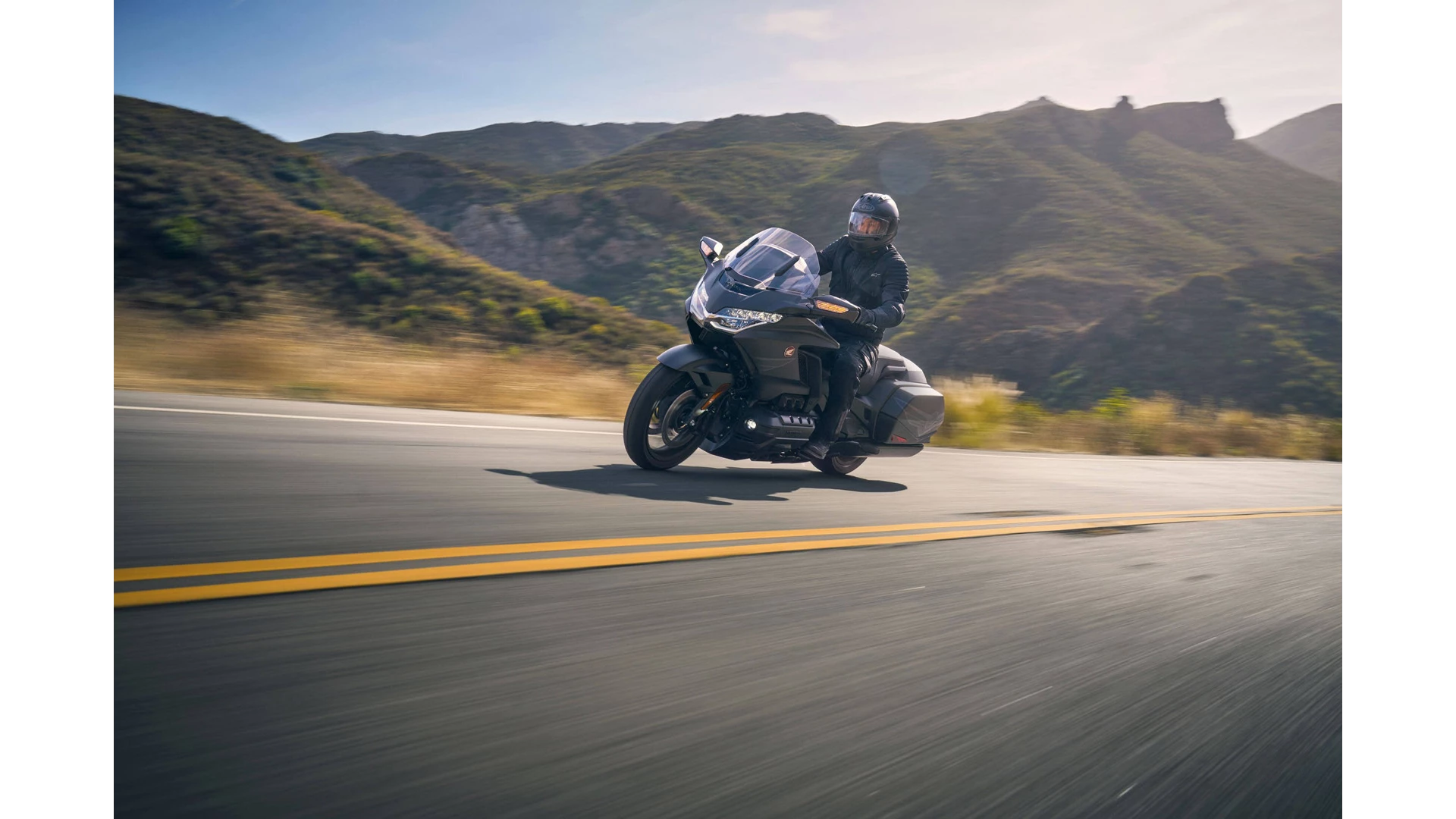 527296 25YM HONDA GL1800 GOLD WING