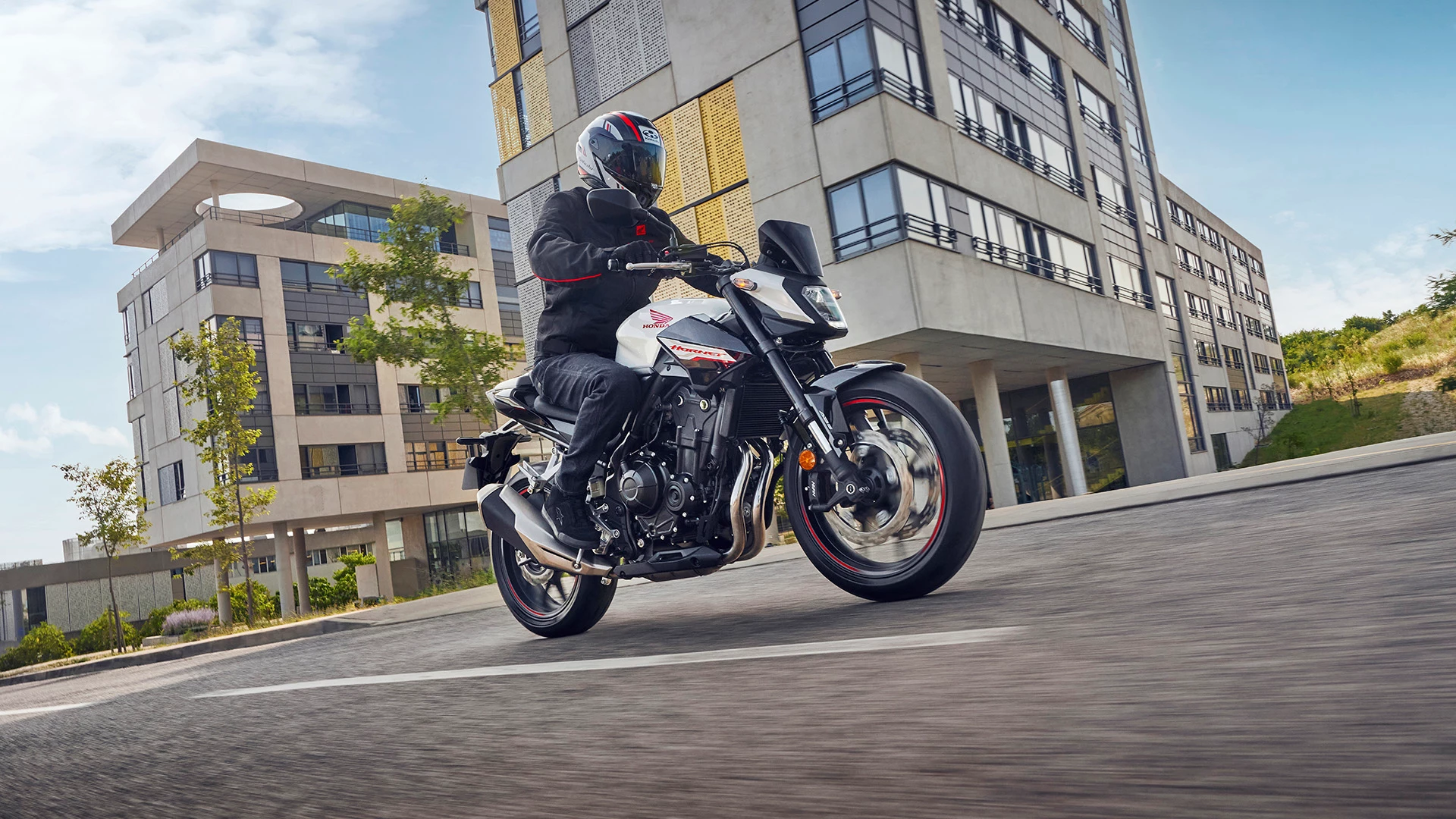 24YM CB500 HORNET LOCATION Dynamics 01 0166