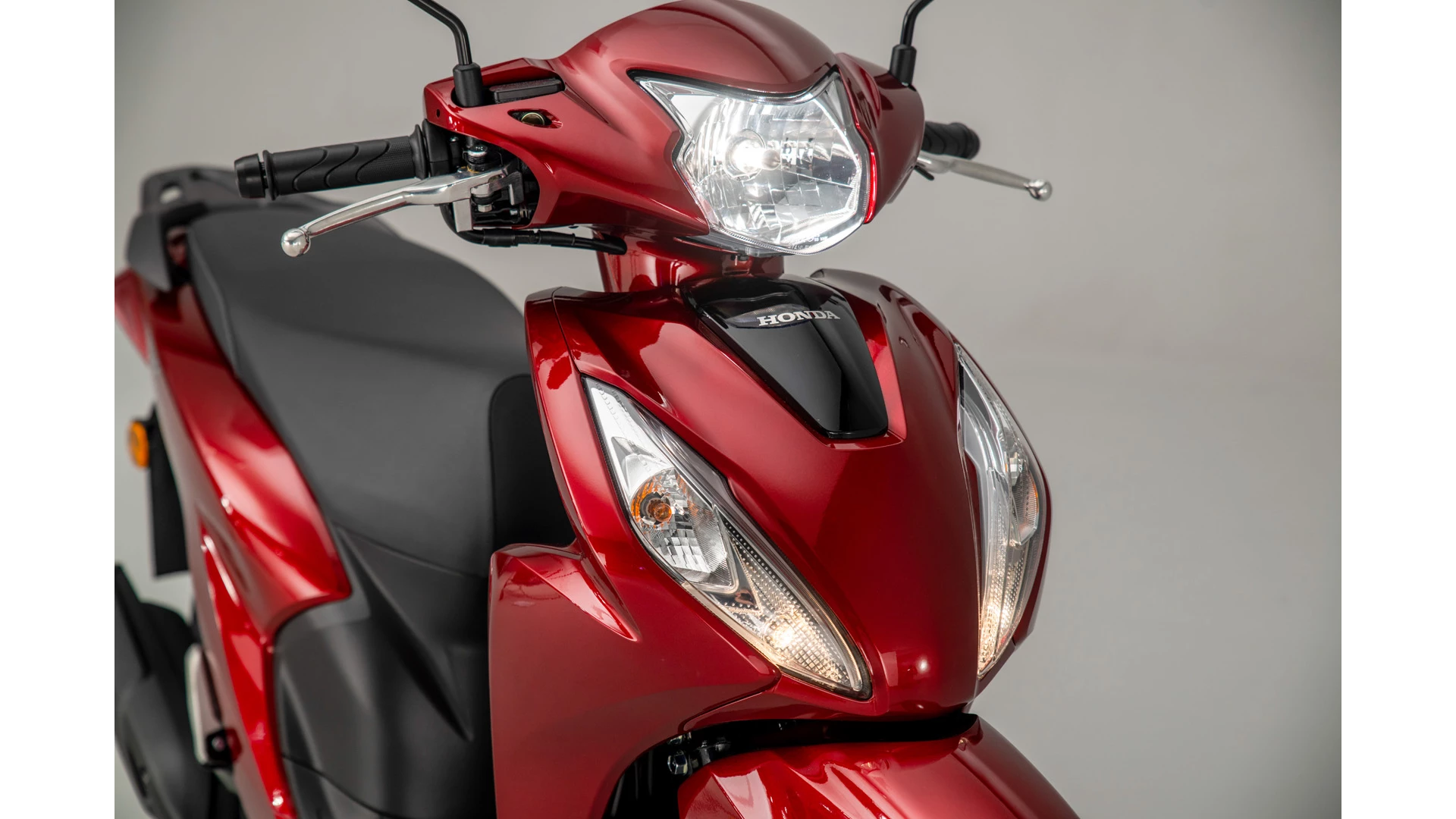 21YM VISION110 DETAIL 2180