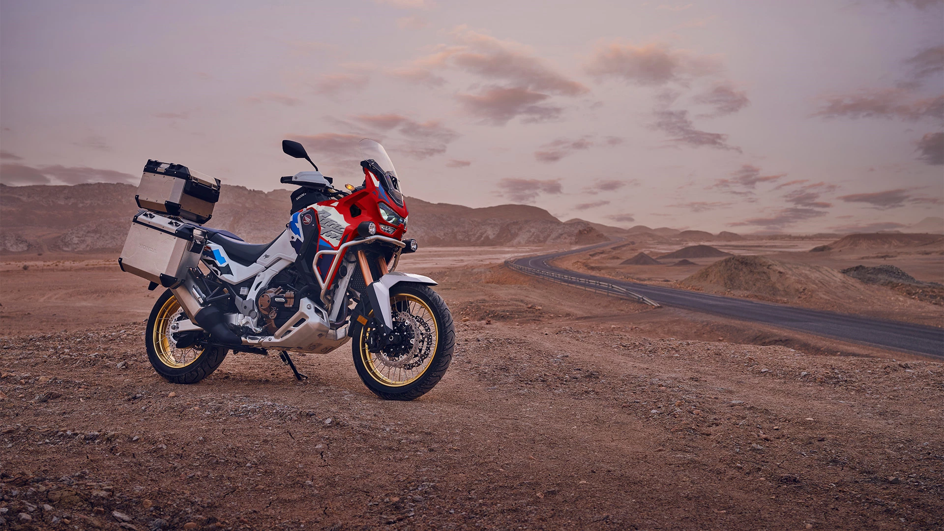 26YM AFRICA TWIN L4 LOCATION 04 0003