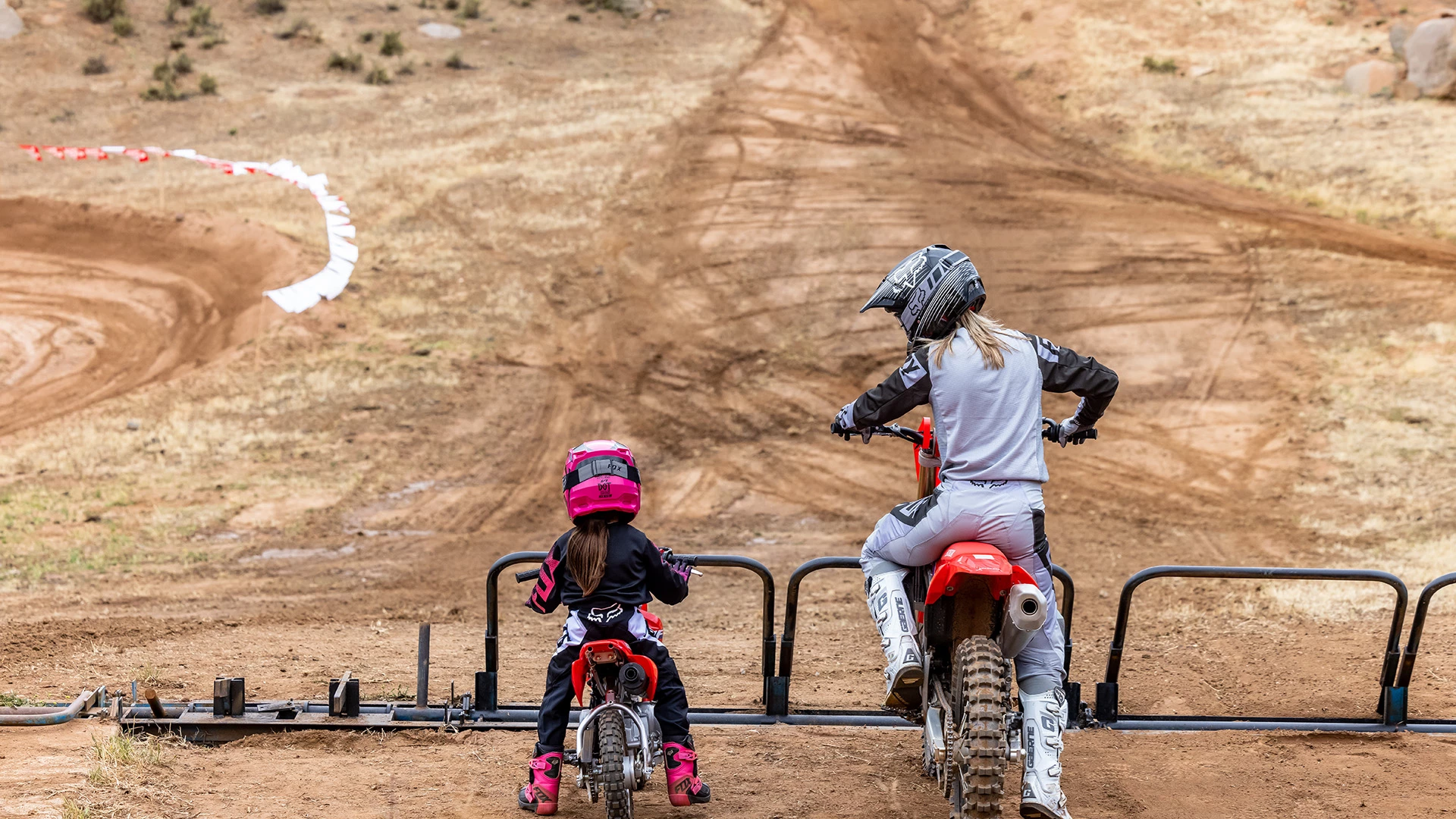 22YM CRF50F EXTREME RED LOCATION 12675