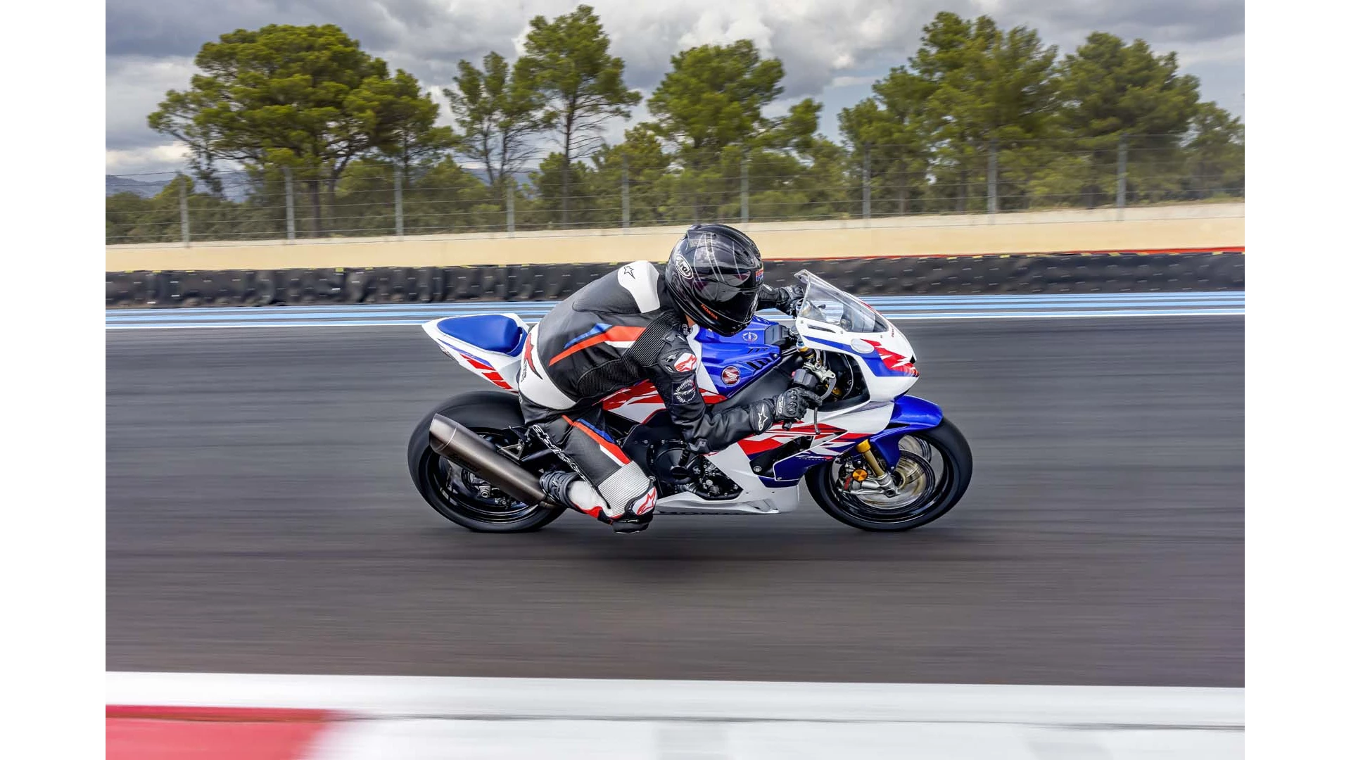 62868 22YM CBR1000RRR SP 30Anniversary Location 9839 ORIGINAL