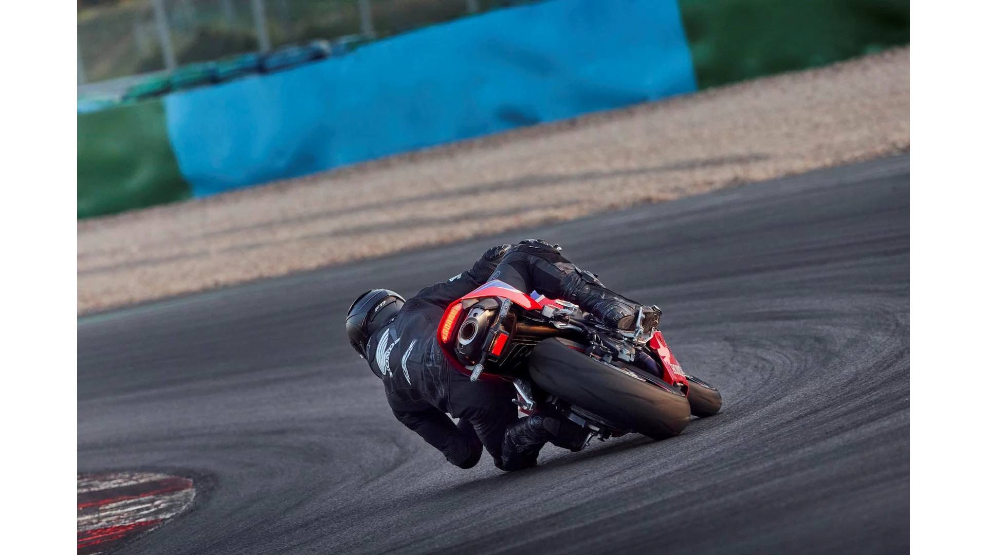 72916 24YM CBR600RR LOCATION 2280 ORIGINAL