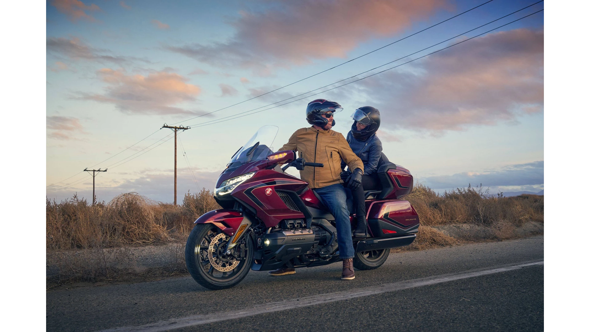 527262 25YM HONDA GL1800 GOLD WING TOUR