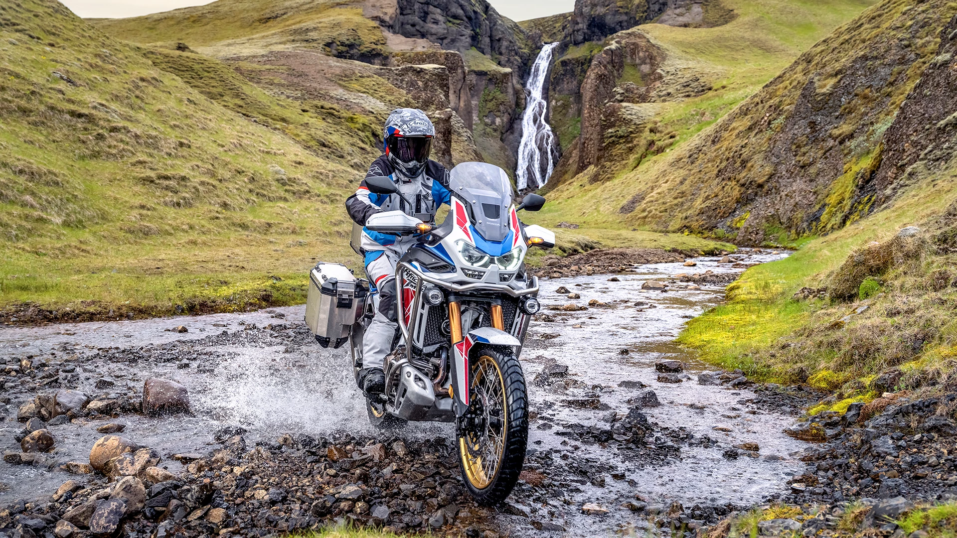 22Ym Africa Twin L4 Location 2095 (1)