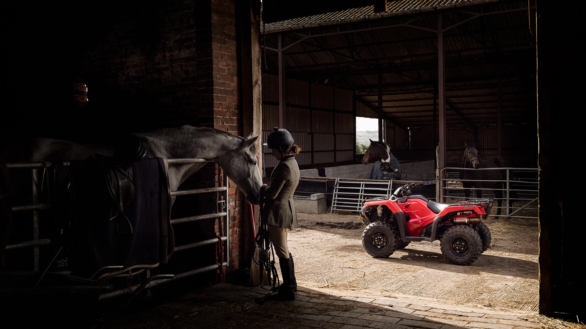 20YM TRX520 2020 Lifestyle 5431