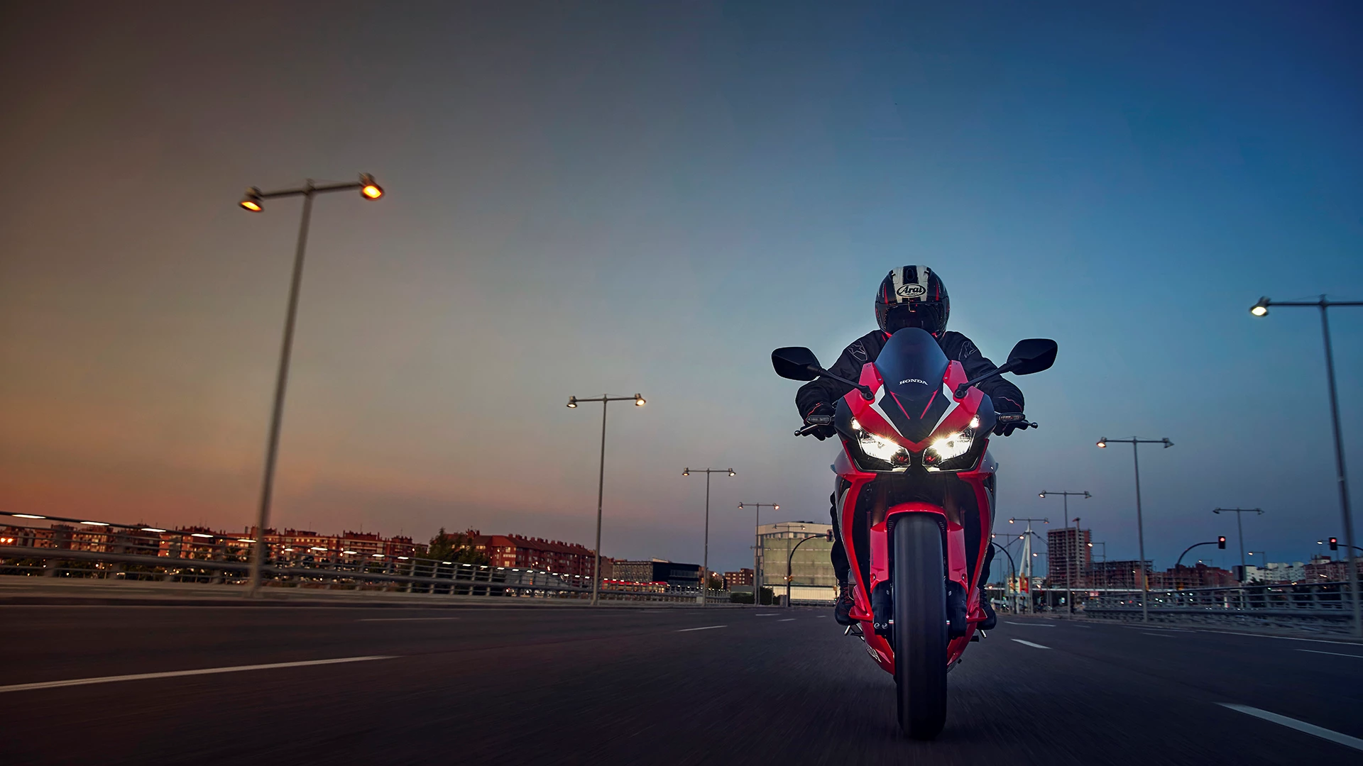 22Ym Cbr500r Location Dynamic 03 584