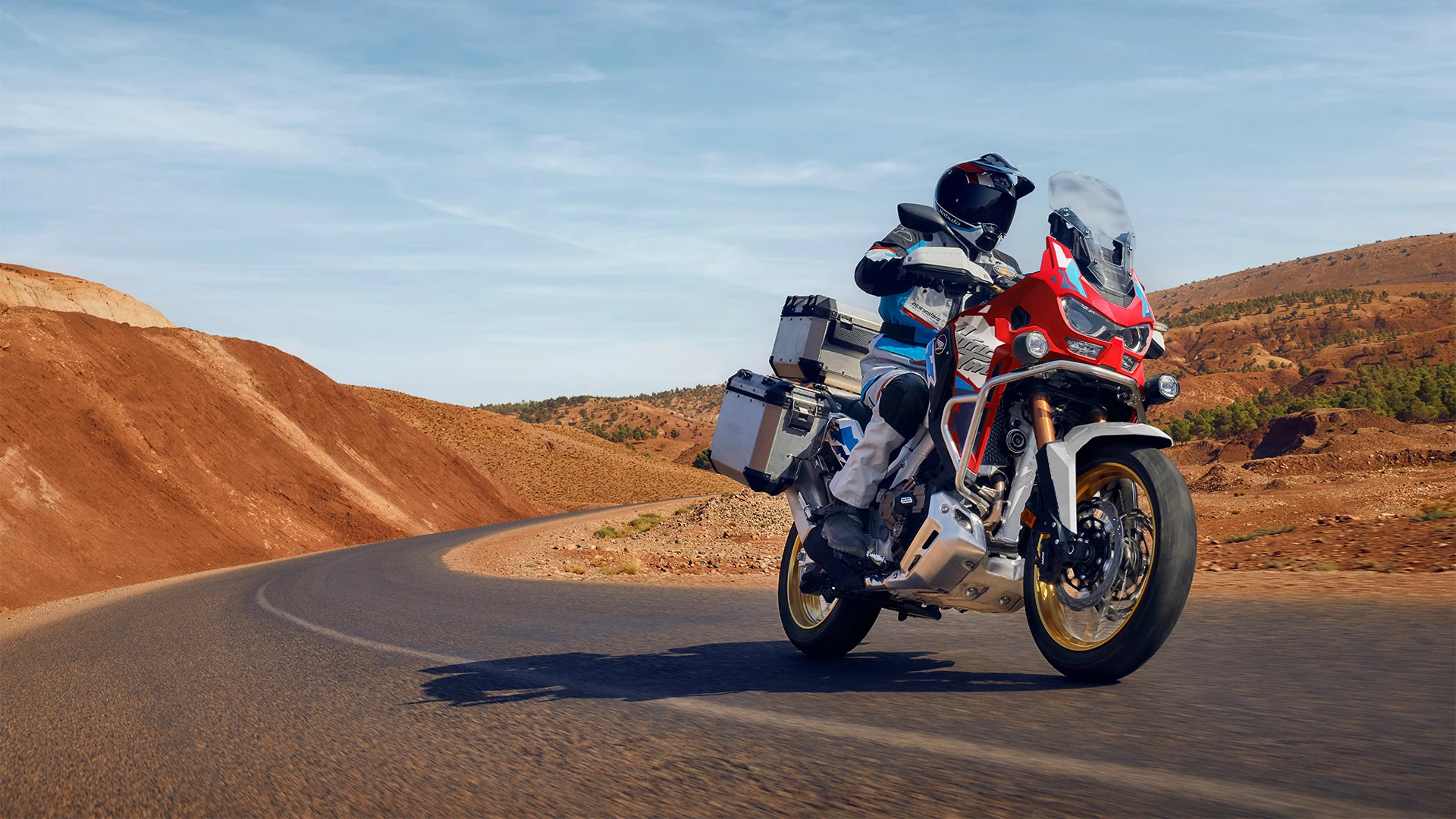 26YM AFRICA TWIN L4 LOCATION 02 1649
