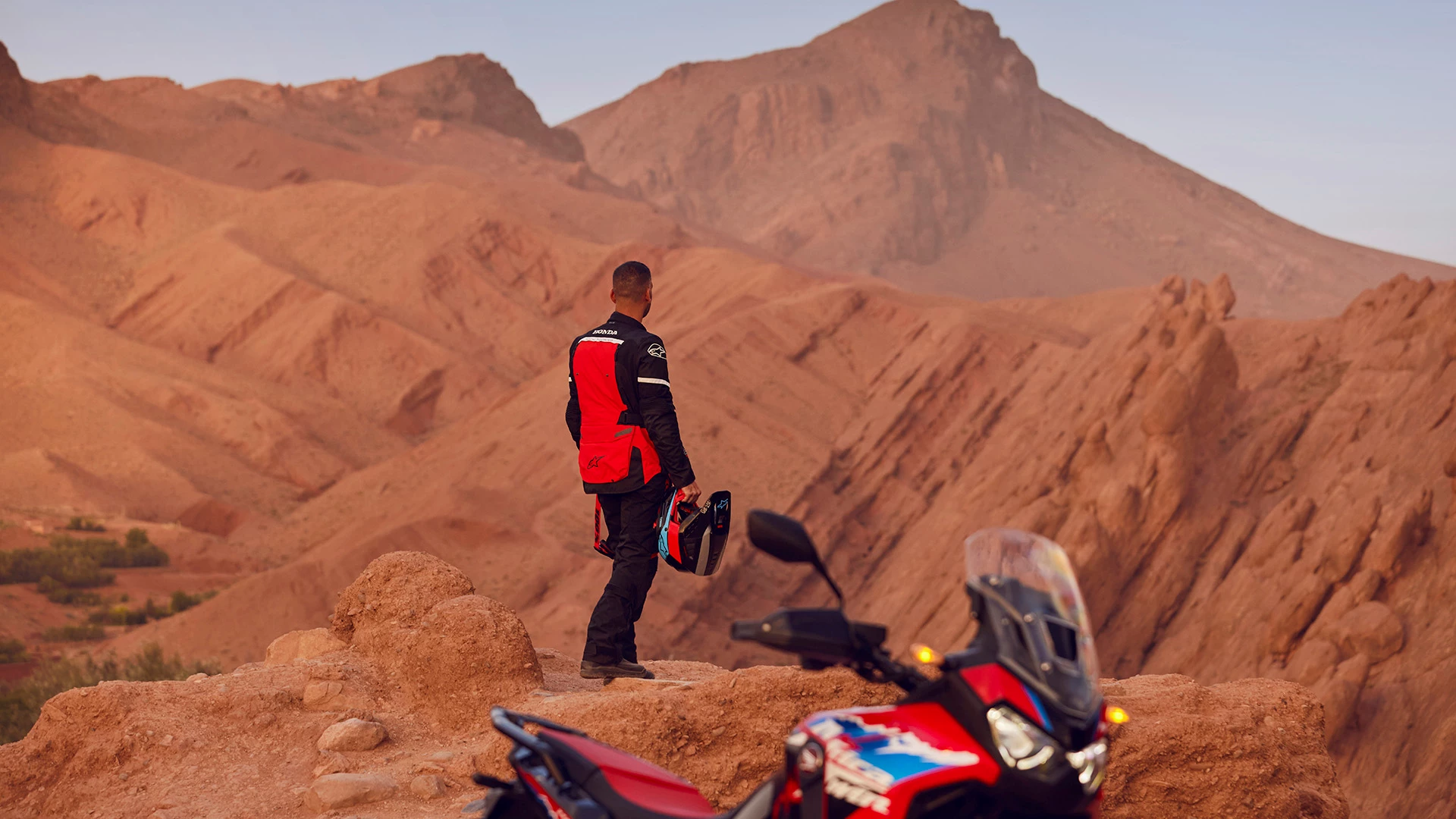 24YM AFRICA TWIN L3 LOCATION 02 0393