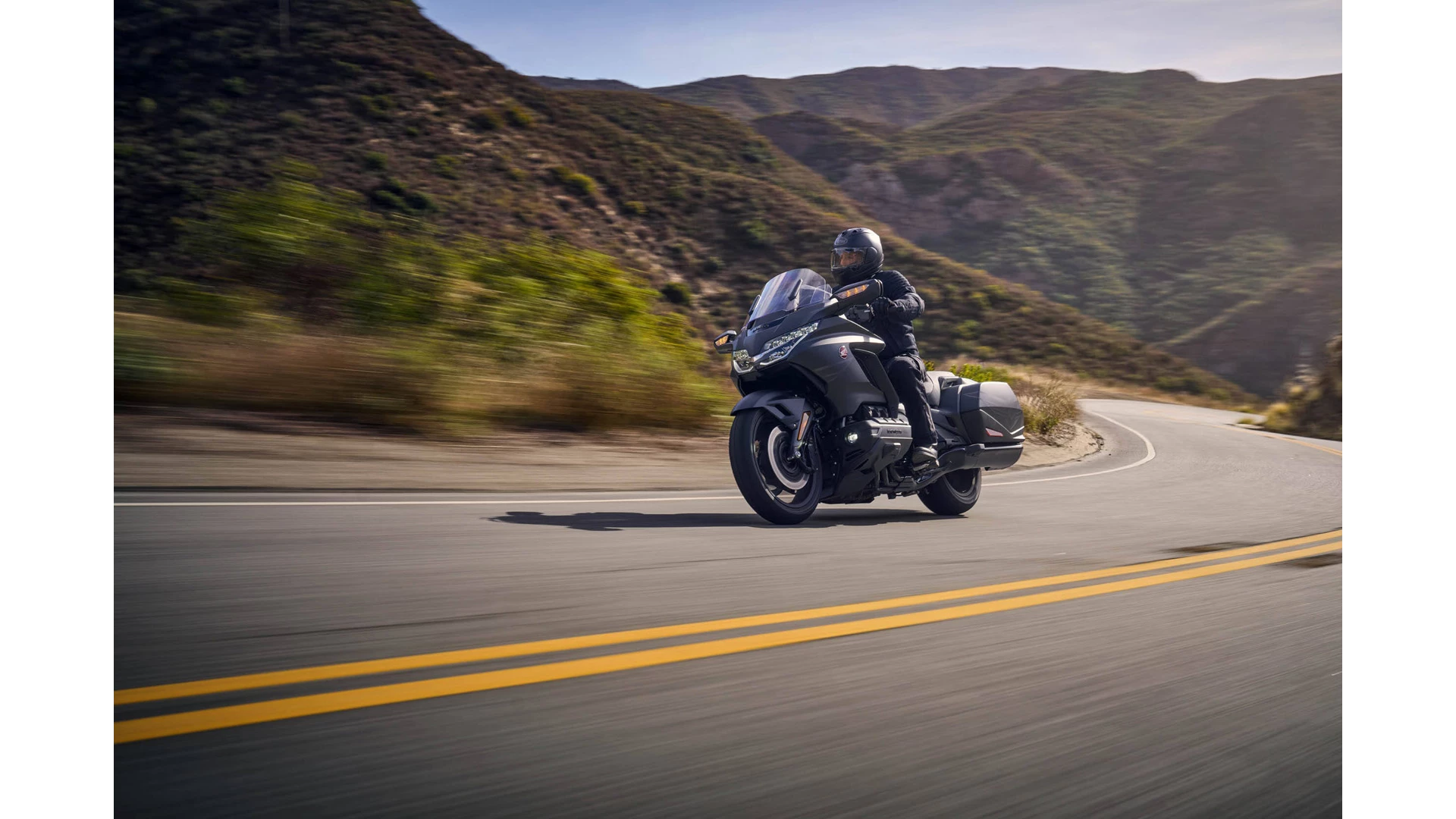 527297 25YM HONDA GL1800 GOLD WING