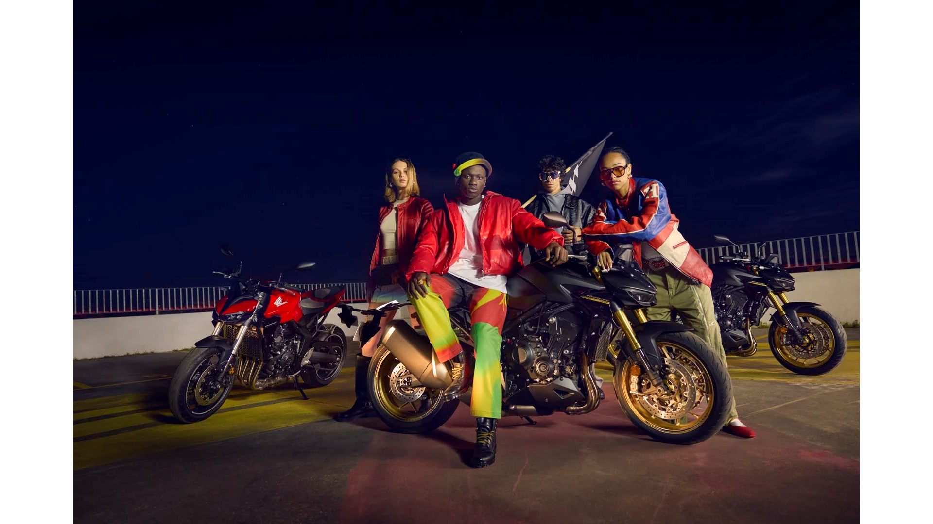 25YM CB1000 Hornet Range Lifestyle 0887