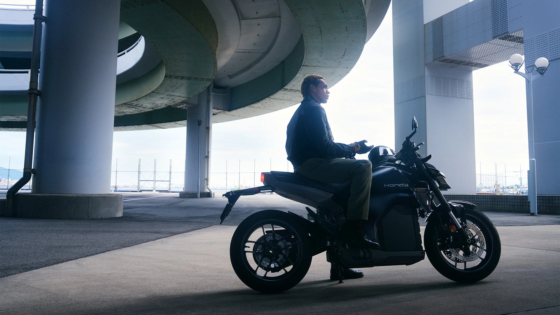 26YM WN7 LOCATION 0538