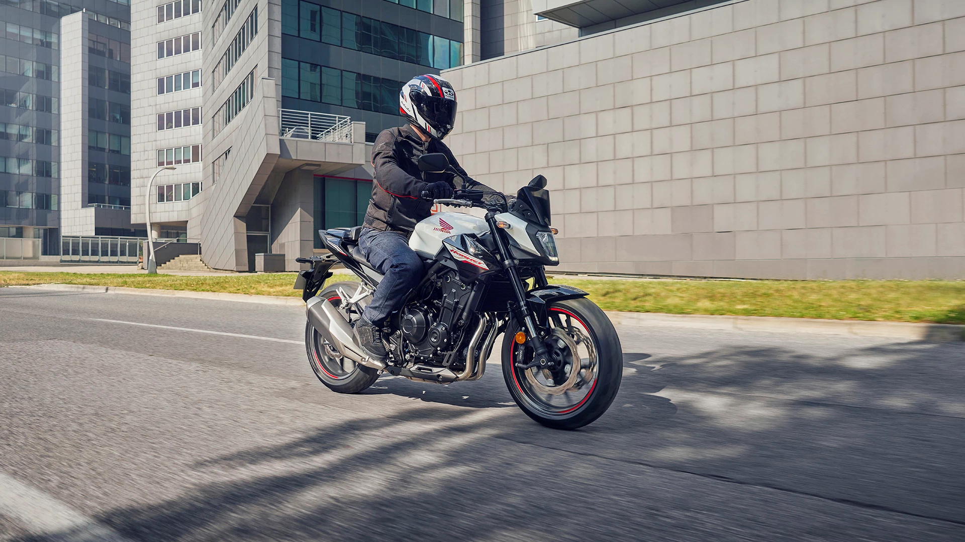 24YM CB500 HORNET LOCATION Dynamics 02 0158