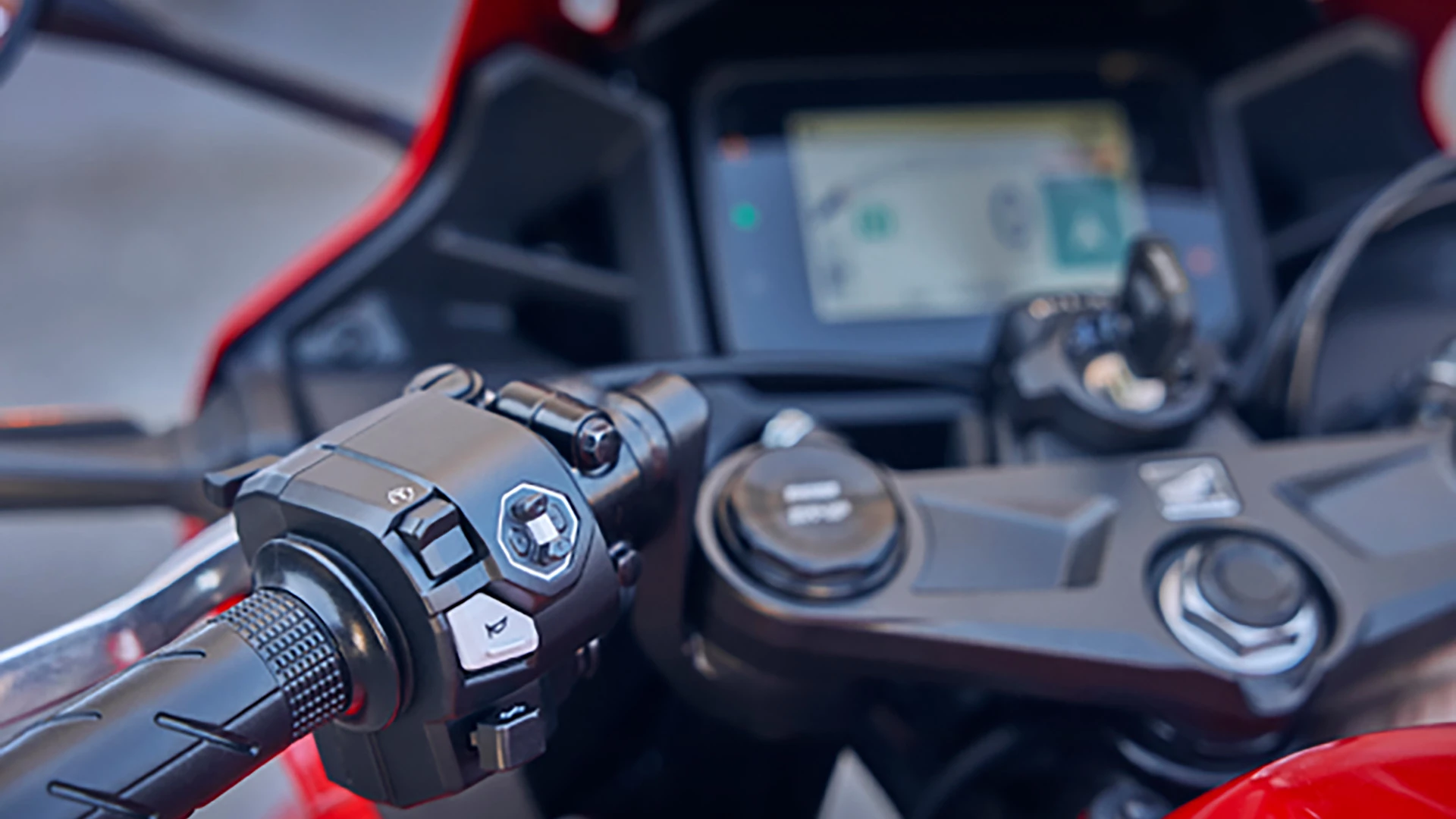 24YM CBR500R LOCATION Details 02 0225