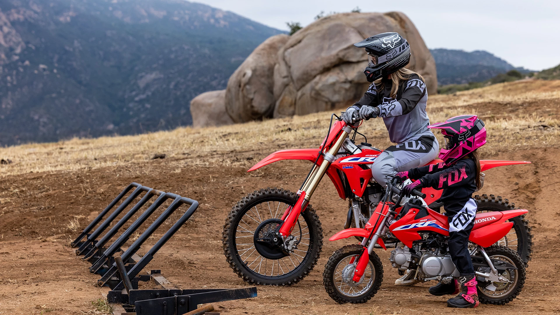 22YM CRF50F EXTREME RED LOCATION 12637