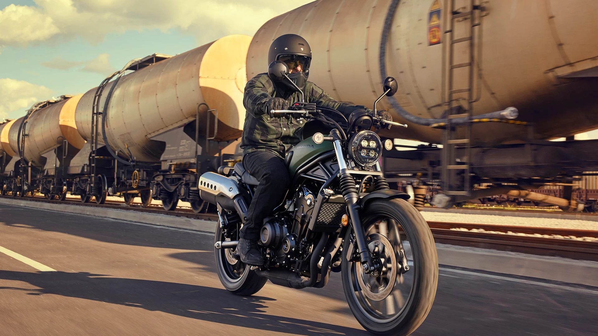 23Ym Cl500 Dynamic 01 0423